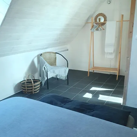 Ti Pymamie Semesterbostad *